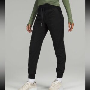 Black dance studio mid rise jogger, full length